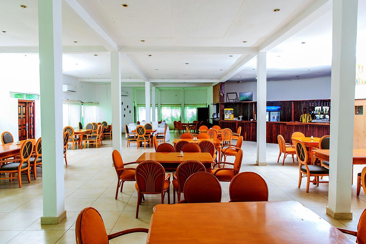 Paradise Suites Hotel Serrekunda Exterior foto