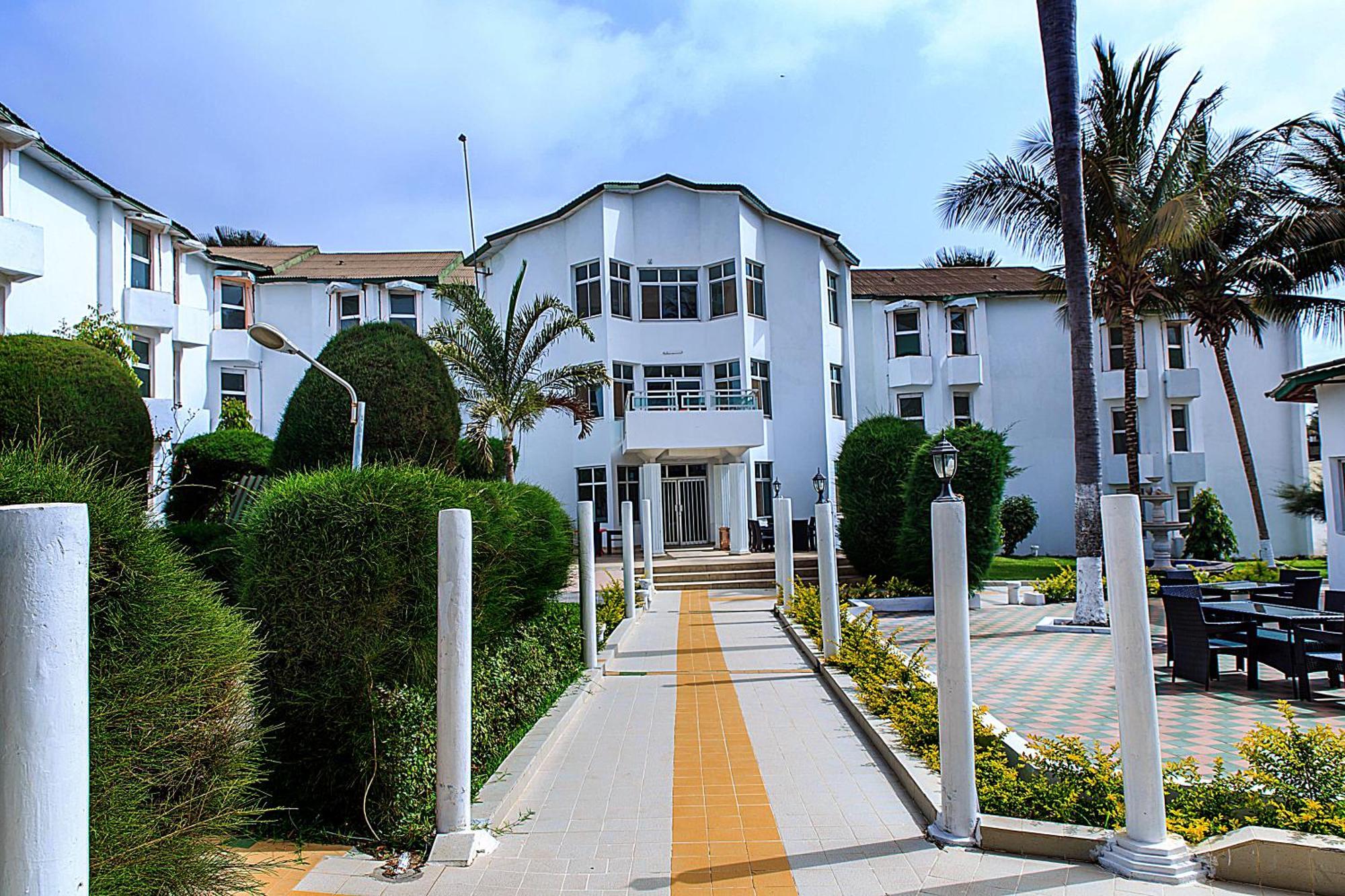 Paradise Suites Hotel Serrekunda Exterior foto
