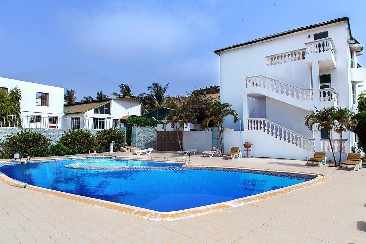 Paradise Suites Hotel Serrekunda Exterior foto